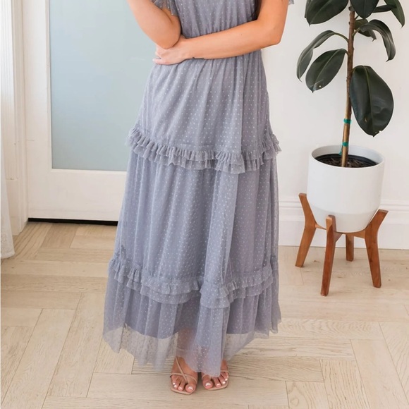 DEAUVILLE Elegant Ruffled Gray Maxi Dress 

New without tags - Picture 4 of 10